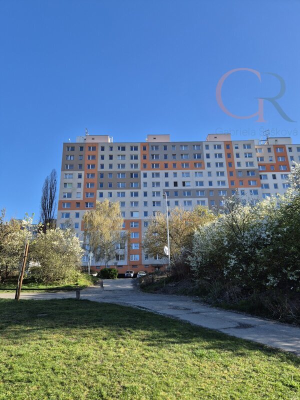 Pronájem bytu 3+1, 72 m2, ulice Vajdova, Praha