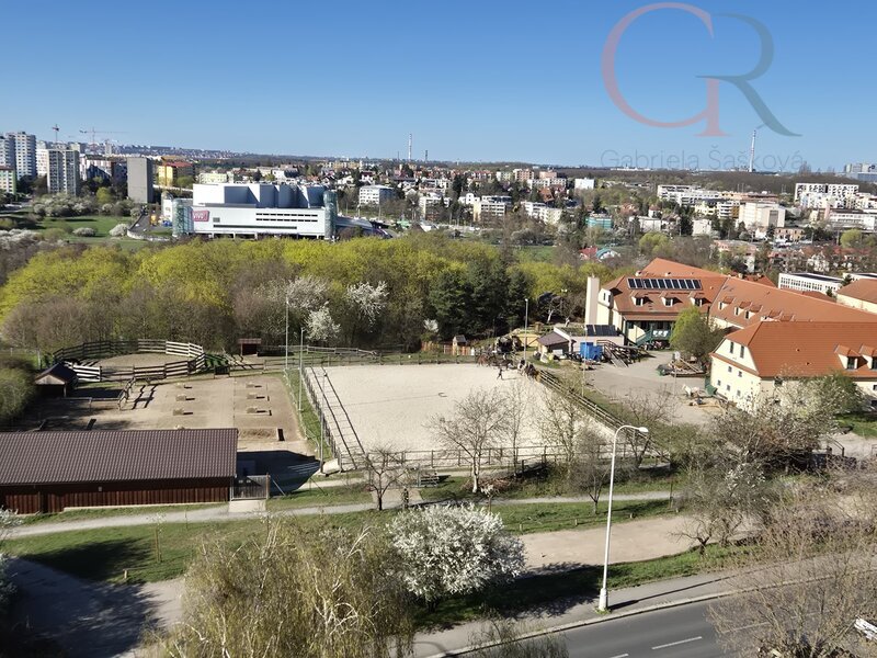 Pronájem bytu 3+1, 72 m2, ulice Vajdova, Praha