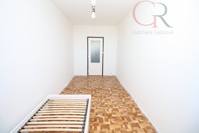 Pronájem bytu 3+1, 72 m2, ulice Vajdova, Praha