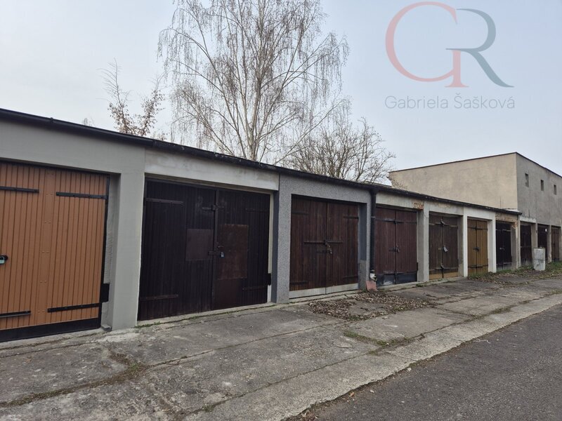 Prodej garáže 21 m2 v ulici Pionýrů, Most