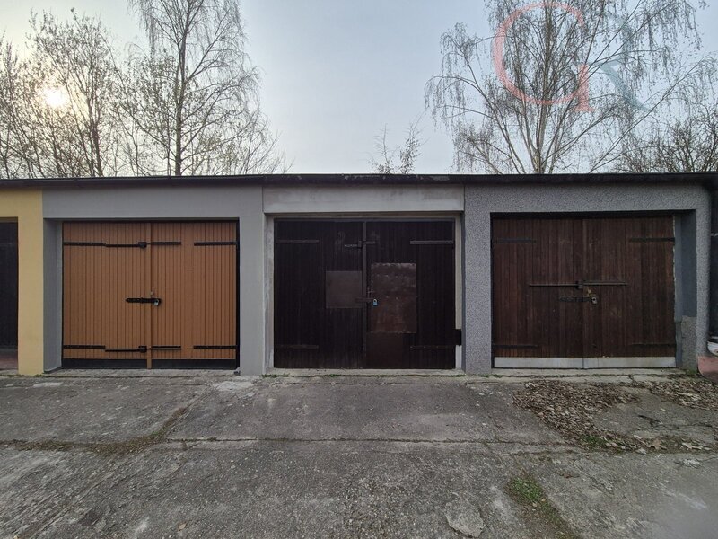 Prodej garáže 21 m2 v ulici Pionýrů, Most